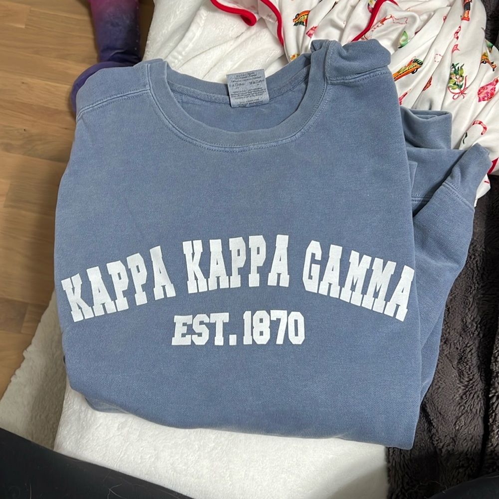 Kkg sweatshirt L